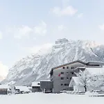 Hubertus 4*