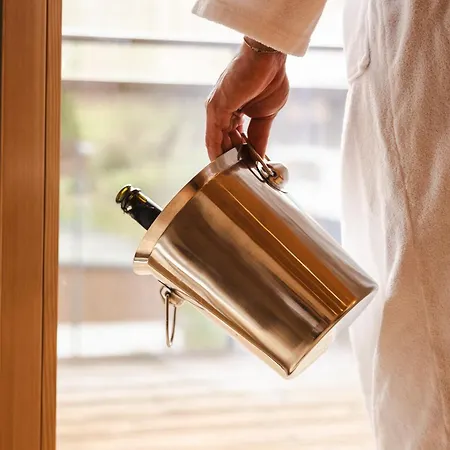 Hubertus Lägenhetshotell 4*