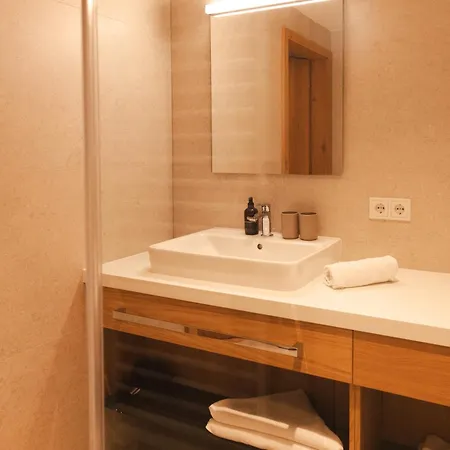 Hubertus 4*