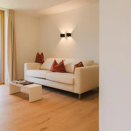 Hubertus 4*