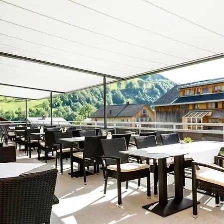 Hubertus Aparthotel 4*